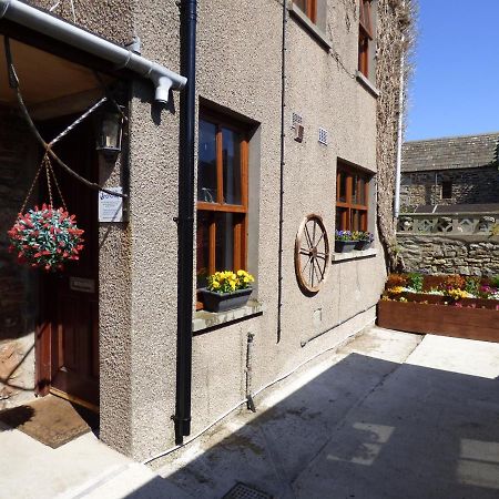 The Anchorage Hostel Saint Margarets Hope Exterior foto